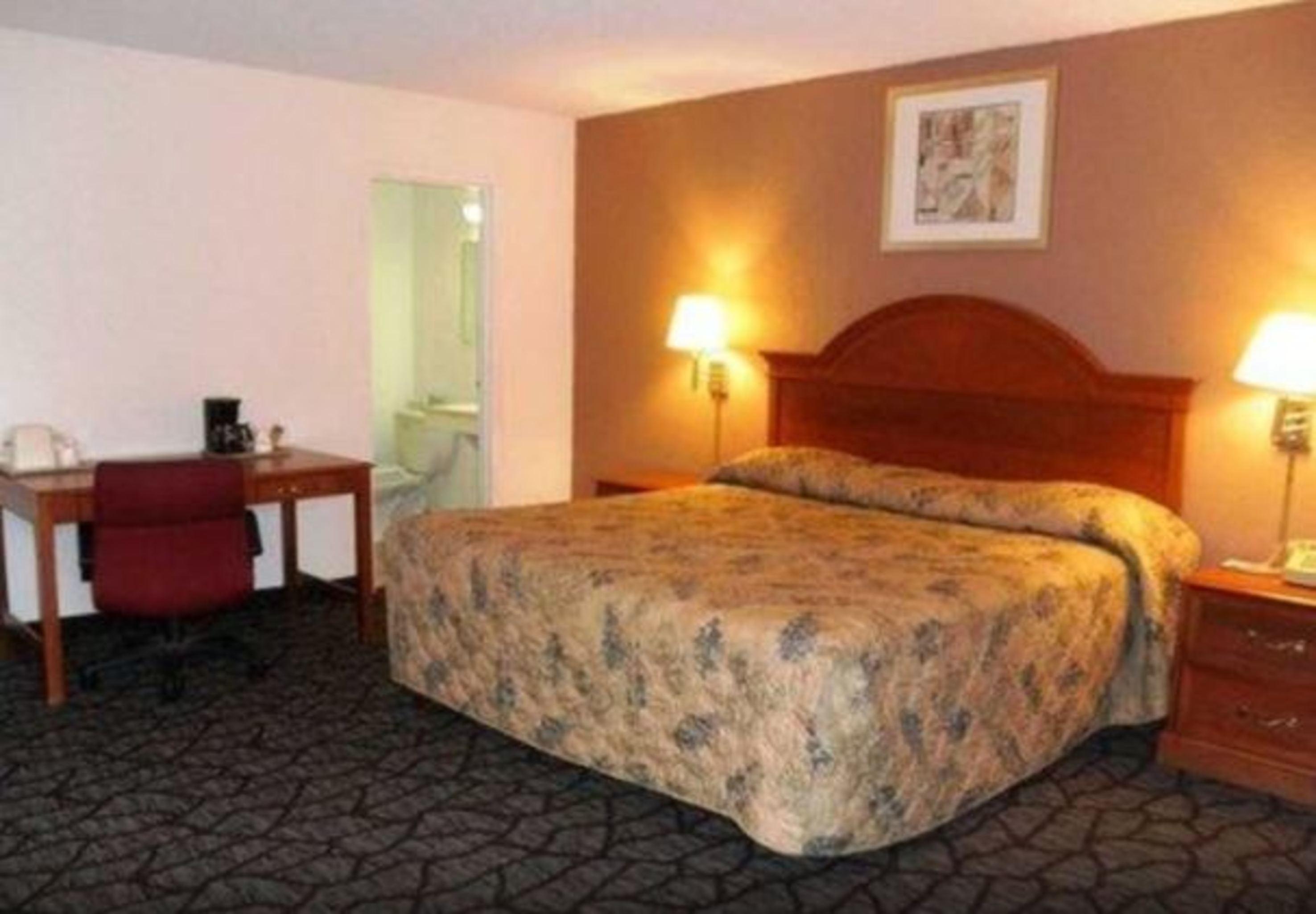 Rodeway Inn Youngstown Extérieur photo